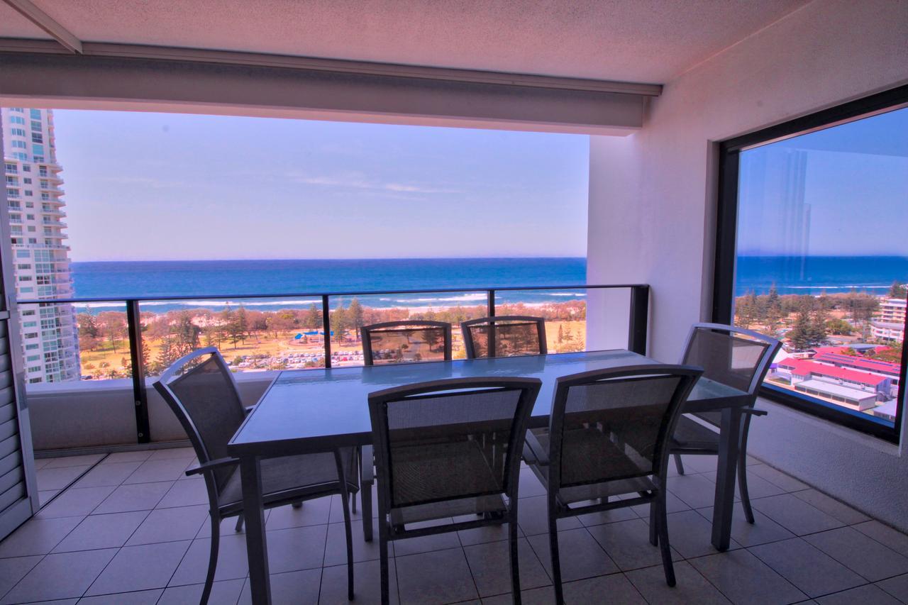 גולד קוסט Ultra Broadbeach מראה חיצוני תמונה